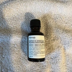 Beatrice oil blend for diffuser